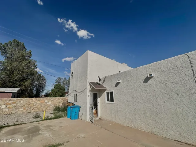 $380,000 | 421 Panahi Road, Socorro, TX 79927