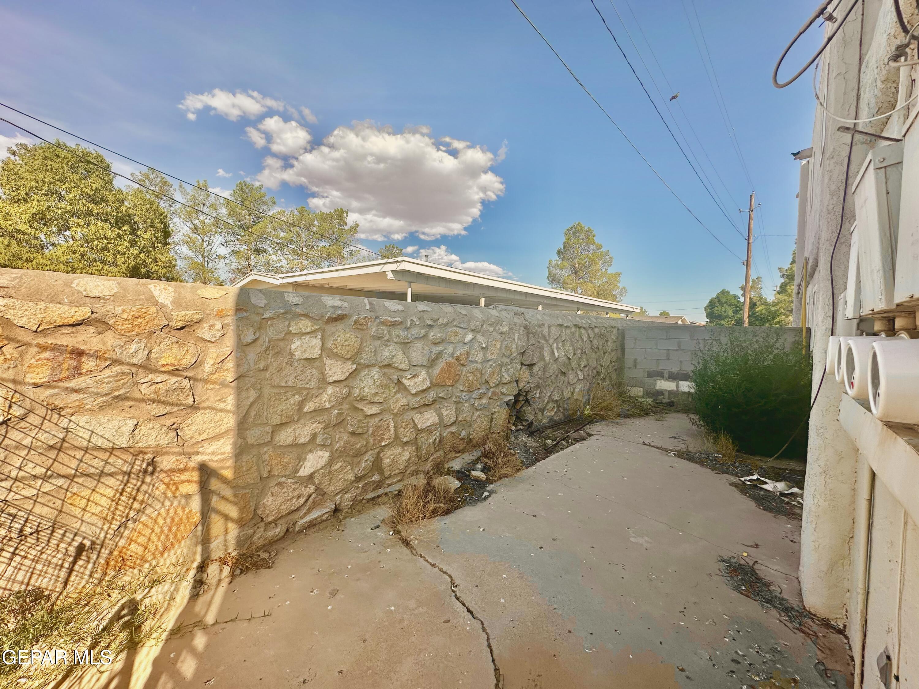 421 Panahi Road Socorro, TX 79927 - Photo 9 of 21 IMG_0526