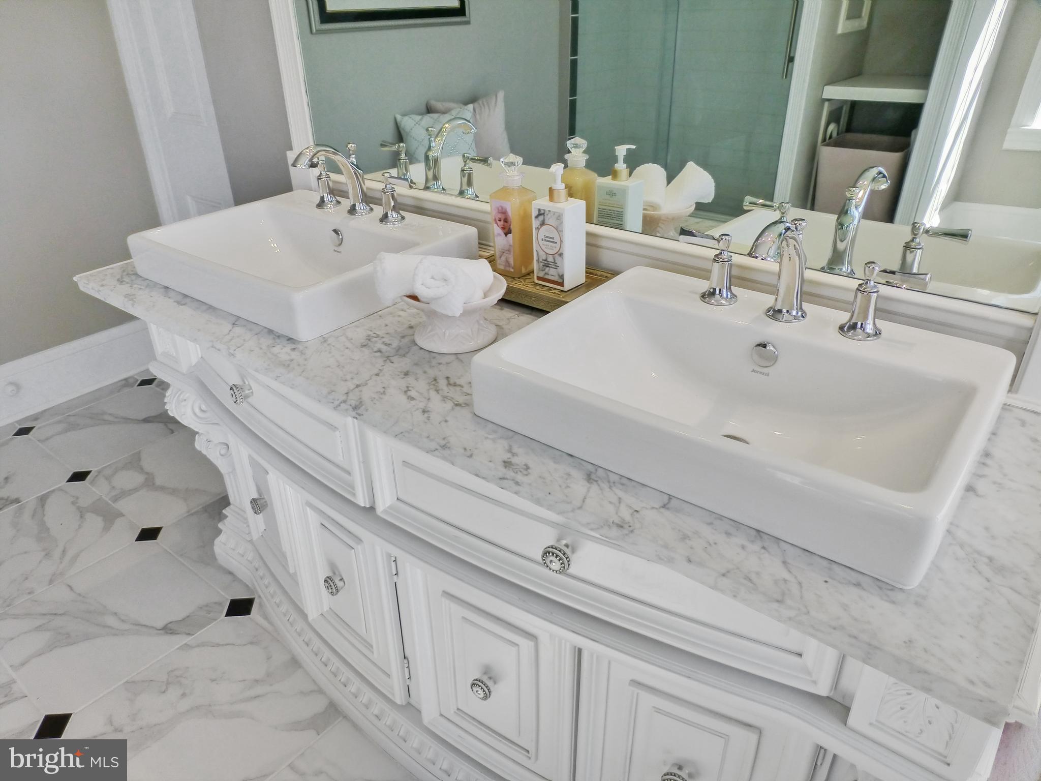 100 Russ Farm Way Riverside, NJ 08075 - Photo 48 of 132 Double sinks