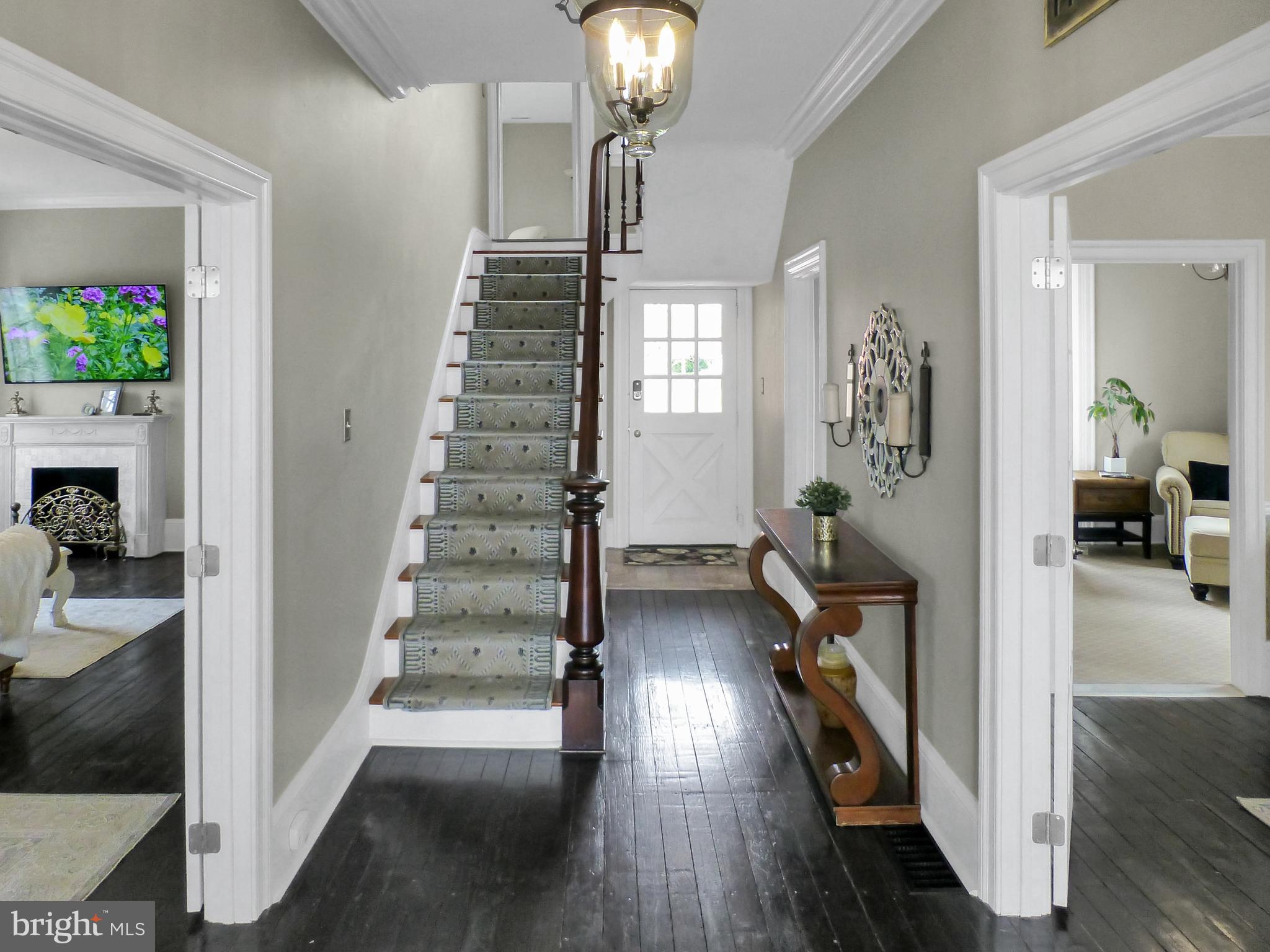 100 Russ Farm Way Riverside, NJ 08075 - Photo 9 of 132 Main foyer