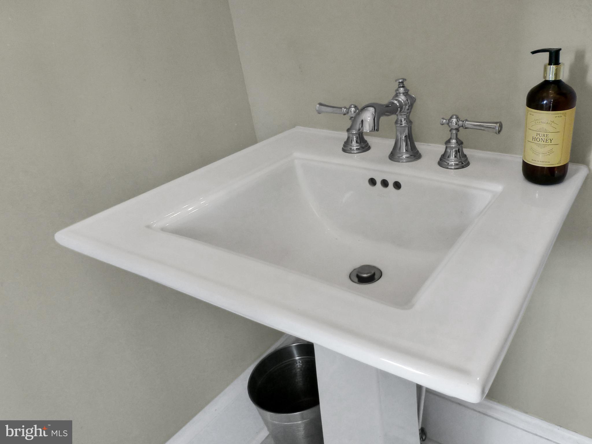 100 Russ Farm Way Riverside, NJ 08075 - Photo 89 of 132 Powder room pedestal sink