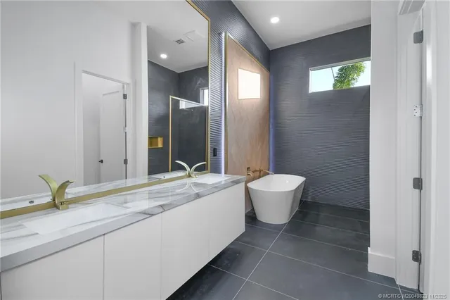 $1,789,000 | 179 Southeast Via Terra Bella, Port St. Lucie, FL 34952