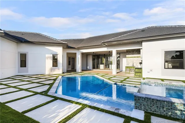 $1,789,000 | 179 Southeast Via Terra Bella, Port St. Lucie, FL 34952