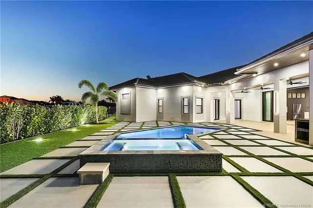 $1,789,000 | 179 Southeast Via Terra Bella, Port St. Lucie, FL 34952