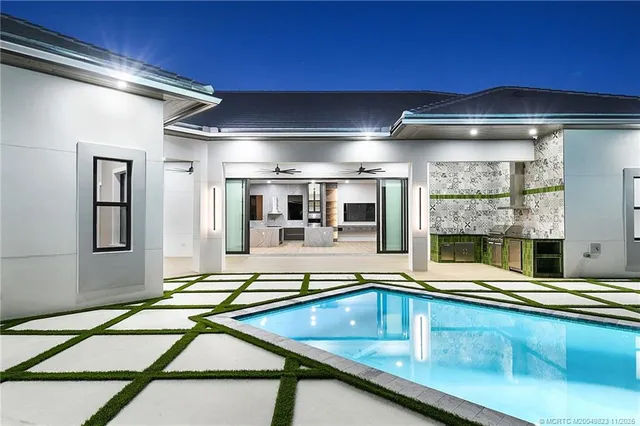 $1,789,000 | 179 Southeast Via Terra Bella, Port St. Lucie, FL 34952