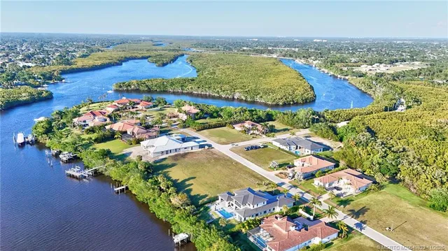 $1,789,000 | 179 Southeast Via Terra Bella, Port St. Lucie, FL 34952