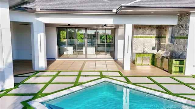 $1,789,000 | 179 Southeast Via Terra Bella, Port St. Lucie, FL 34952