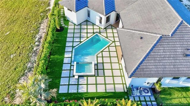 $1,789,000 | 179 Southeast Via Terra Bella, Port St. Lucie, FL 34952