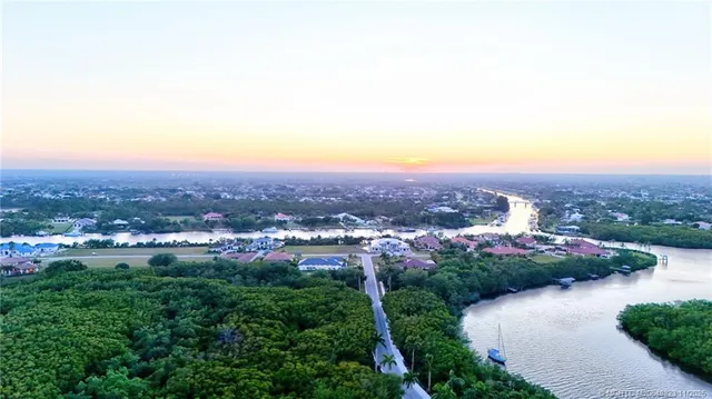 $1,789,000 | 179 Southeast Via Terra Bella, Port St. Lucie, FL 34952