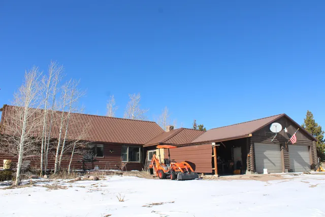 $849,999 | 70 Blue Heron Way, Robertson, WY 82944