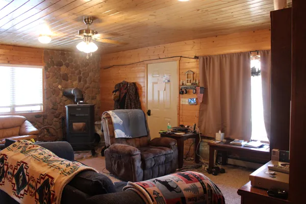 $849,999 | 70 Blue Heron Way, Robertson, WY 82944