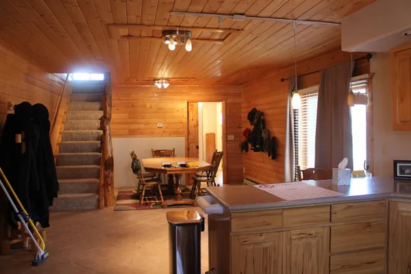 $849,999 | 70 Blue Heron Way, Robertson, WY 82944