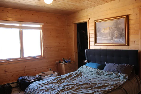 $849,999 | 70 Blue Heron Way, Robertson, WY 82944