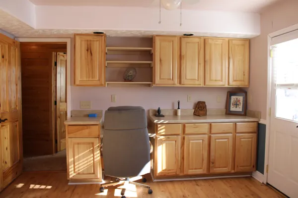 $849,999 | 70 Blue Heron Way, Robertson, WY 82944