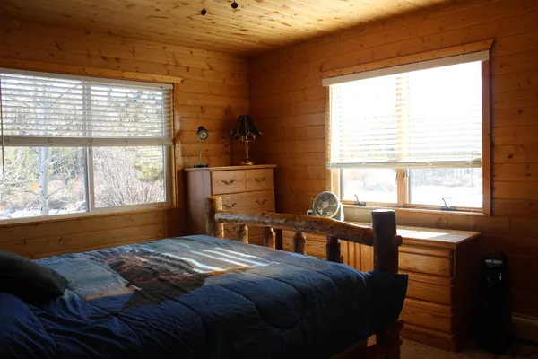 $849,999 | 70 Blue Heron Way, Robertson, WY 82944