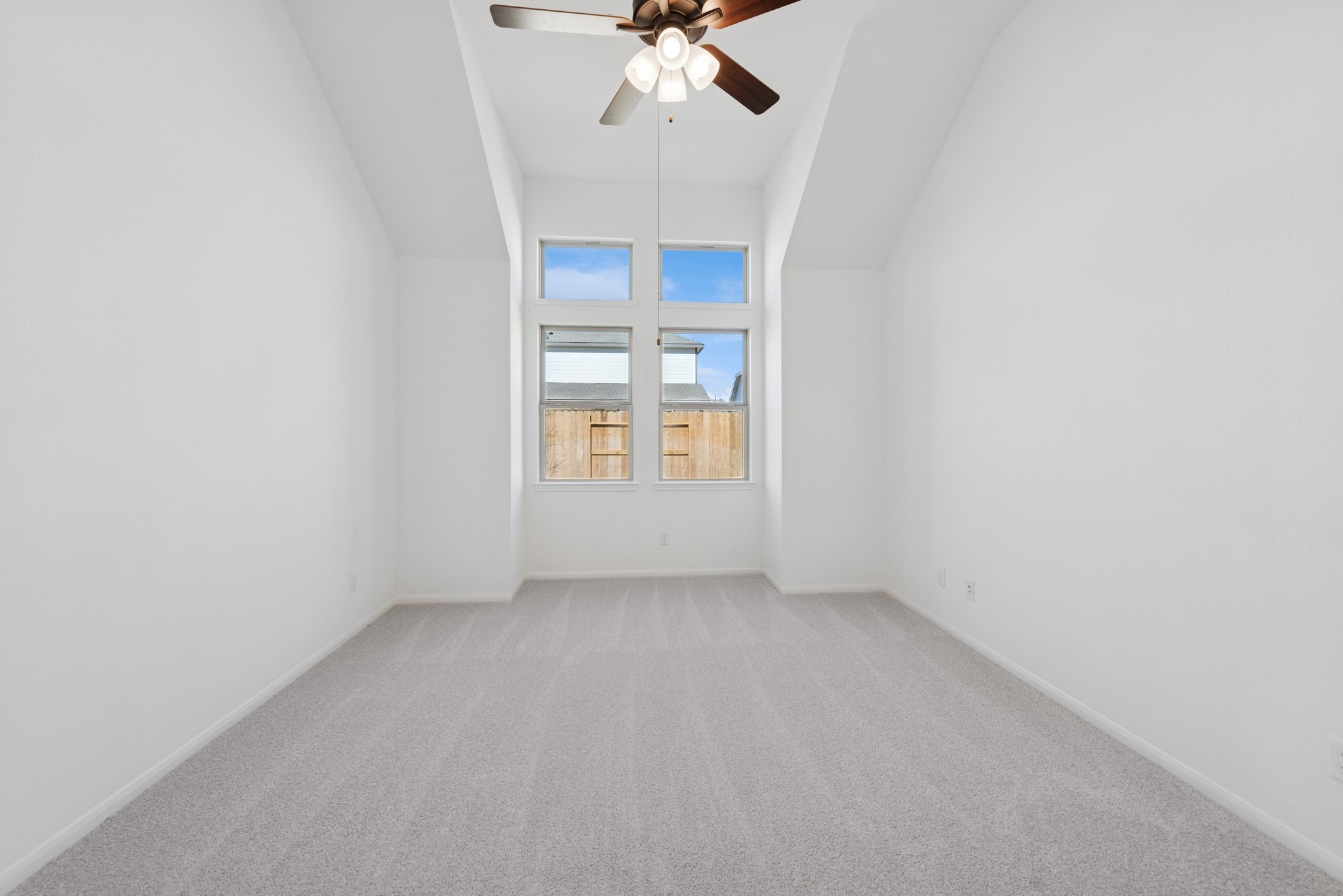 32402 Mimosa Ridge Lane Waller, TX 77484 - Photo 13 of 32 Private owner's suite