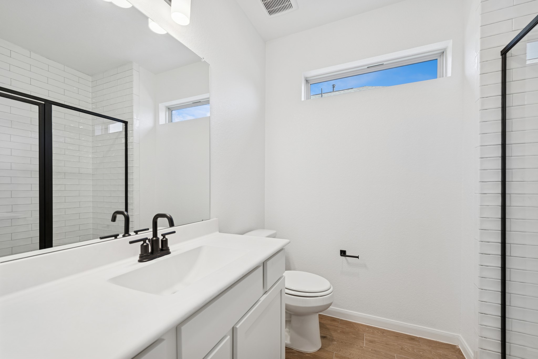 32402 Mimosa Ridge Lane Waller, TX 77484 - Photo 5 of 32 Bath