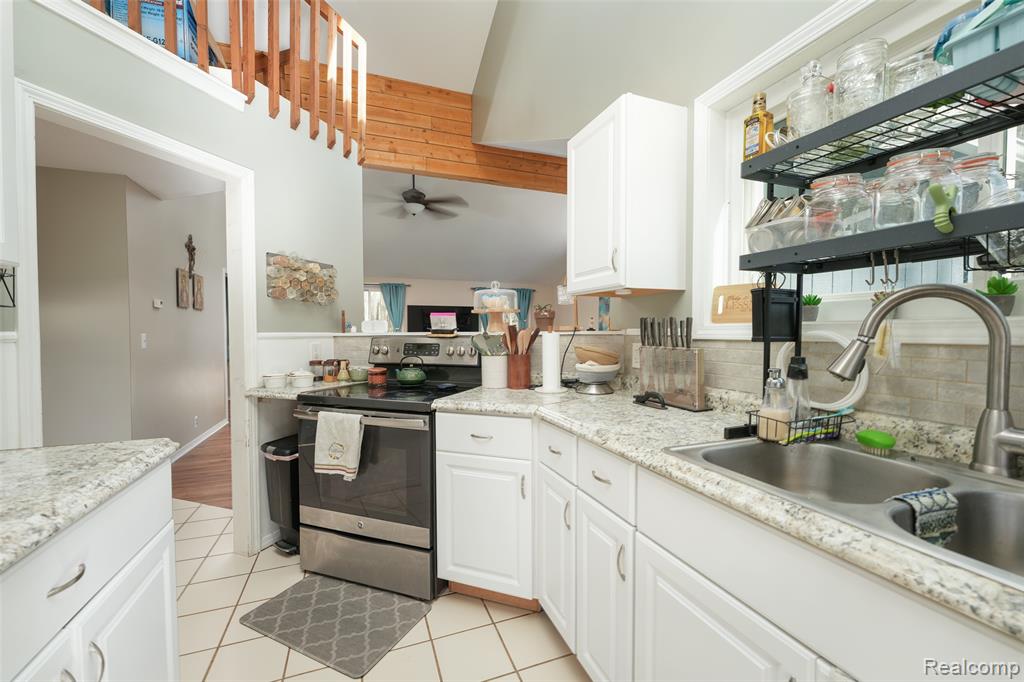 9820 Oakhurst Road Holly, MI 48442 - Photo 8 of 16