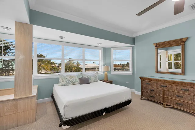 $3,650,000 | 580-590 10th Street, Key Colony Beach, FL 33051