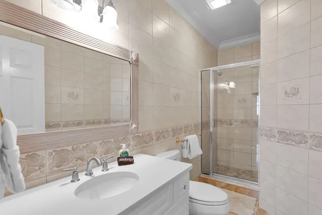 $3,650,000 | 580-590 10th Street, Key Colony Beach, FL 33051