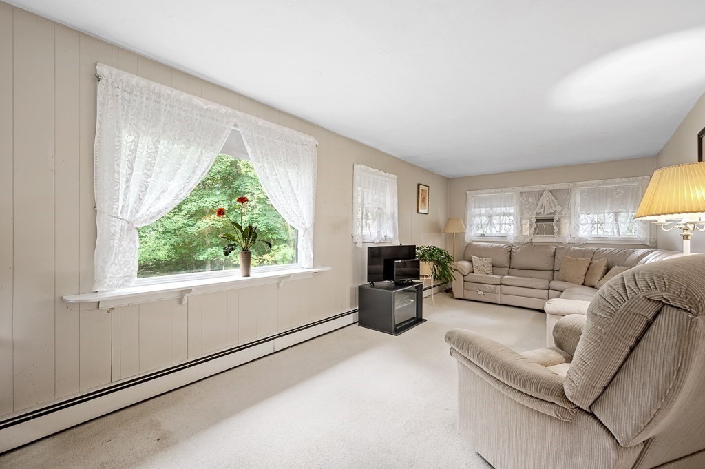 43 Cold Spring Road Holliston, MA 01746 - Photo 14 of 37 Gallery Image 14