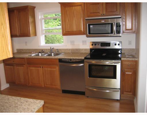 7 Fenway Road Pittsburgh, PA 15209 - Photo 3 of 8 Kitchen.