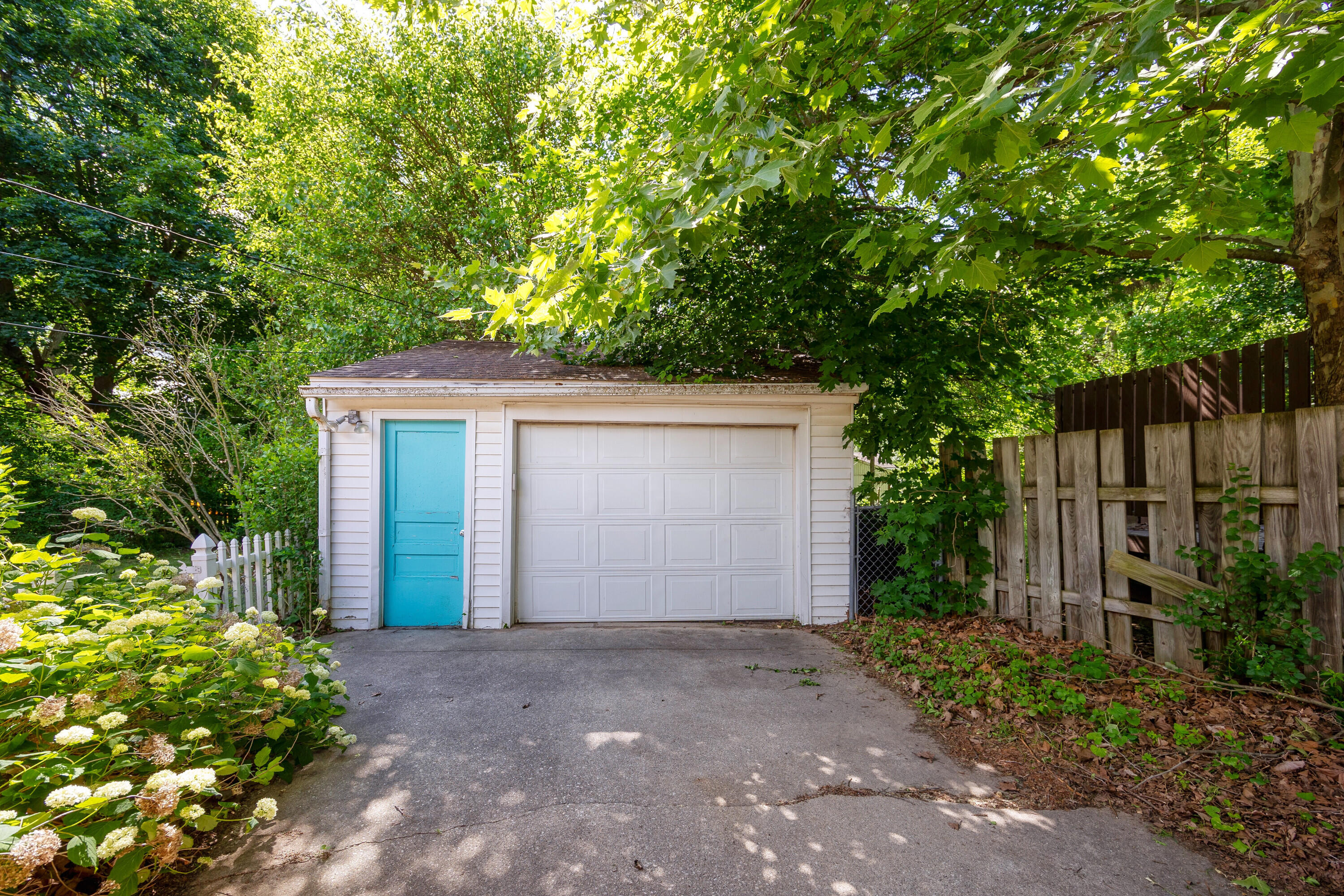 1031 North Maple Road Ann Arbor, MI 48103 - Photo 31 of 36 00__2