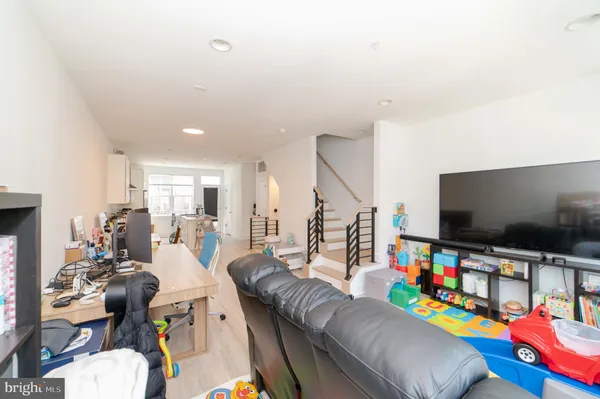 $4,100 | 7306 Blade Drive, Falls Church, VA 22042