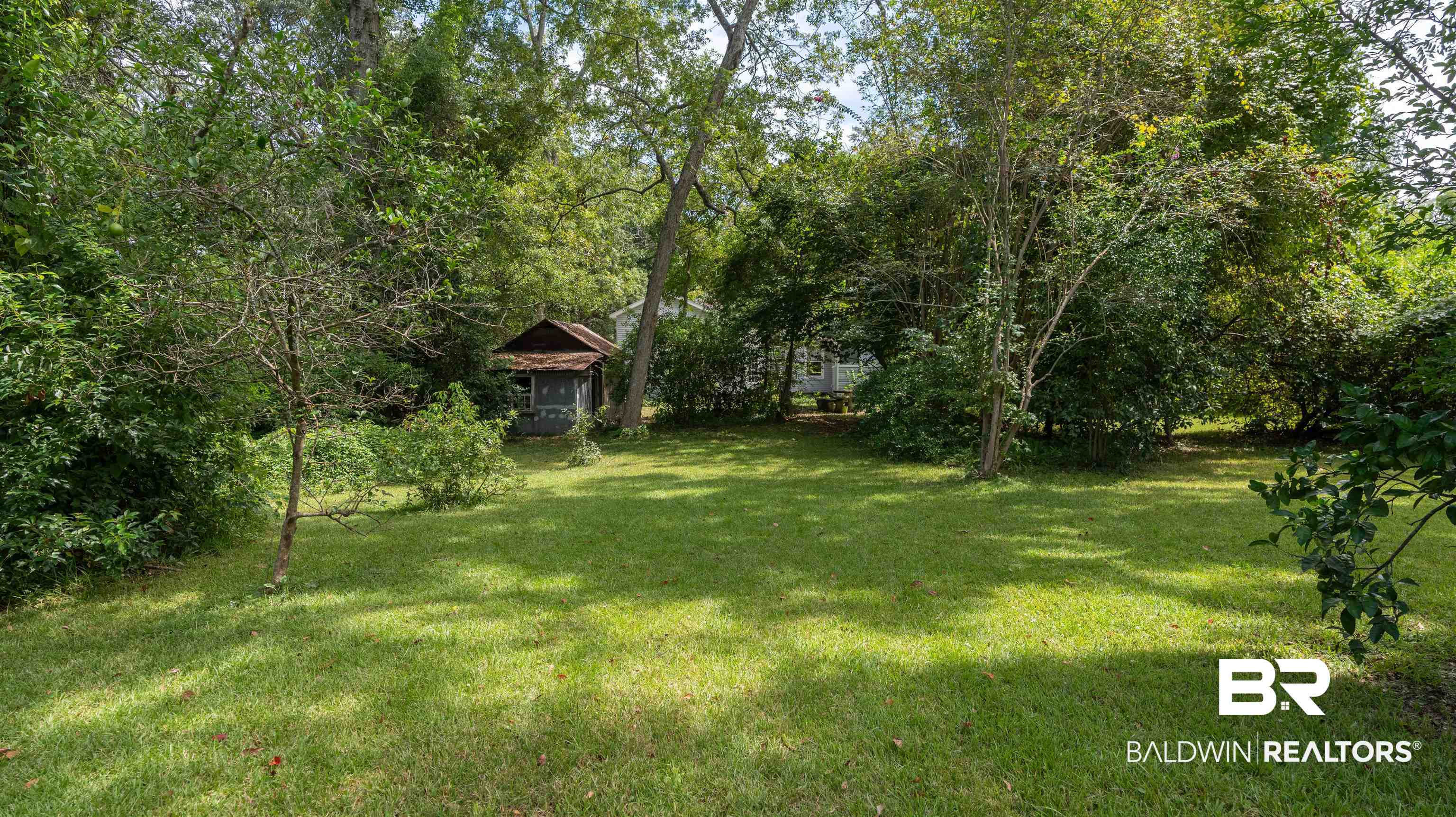 2126 Barron Place Mobile, AL 36605 - Photo 28 of 33 View of yard