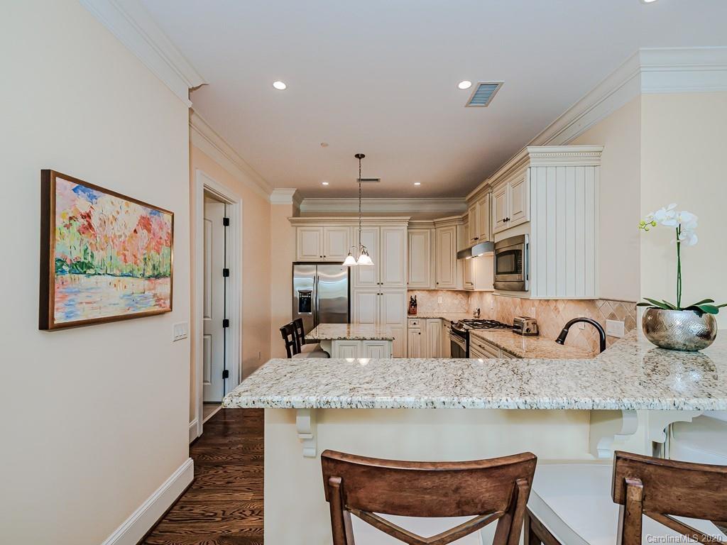 2823 Providence Road, Unit 354 Charlotte, NC 28211 - Photo 22 of 45 Gallery Image 22