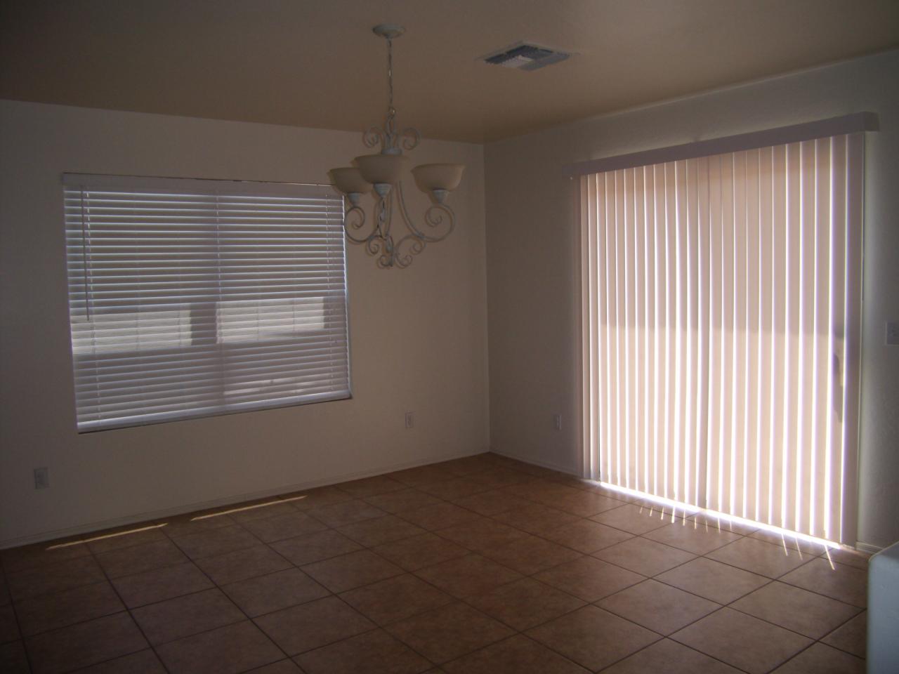 3334 South Chaparral Road Apache Junction, AZ 85119 - Photo 3 of 17 Family Room