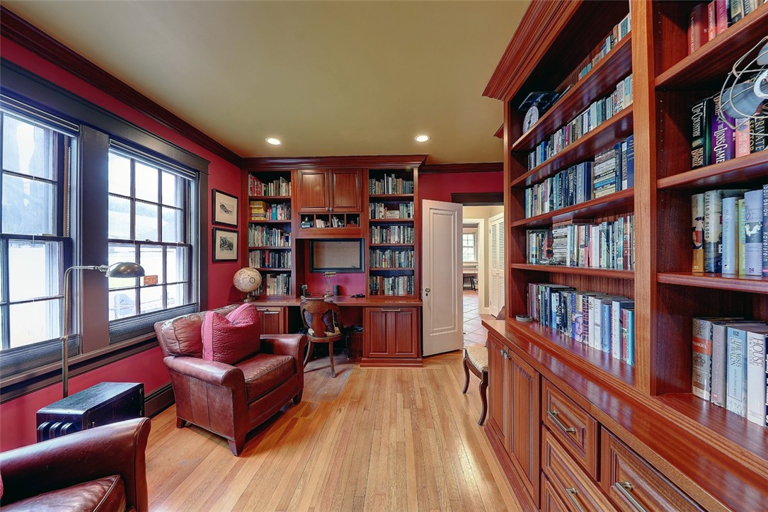 441 Rochambeau Avenue Providence, RI 02906 - Photo 19 of 50 Gallery Image 19