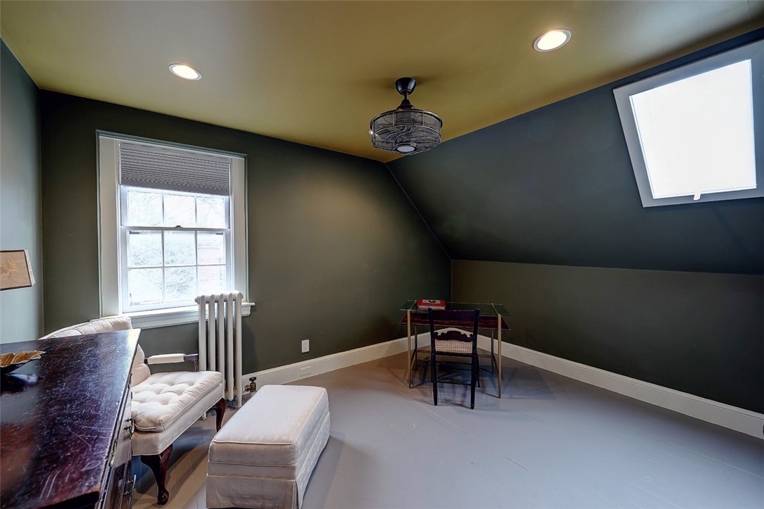 441 Rochambeau Avenue Providence, RI 02906 - Photo 41 of 50 3rd floor office/bedroom