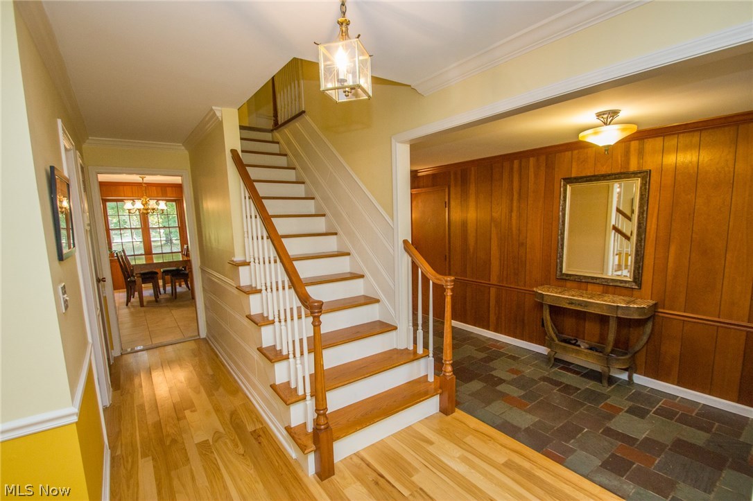 549 Riverview Road Gates Mills, OH 44040 - Photo 3 of 30 Large foyer, hardwood floors and open staricase!