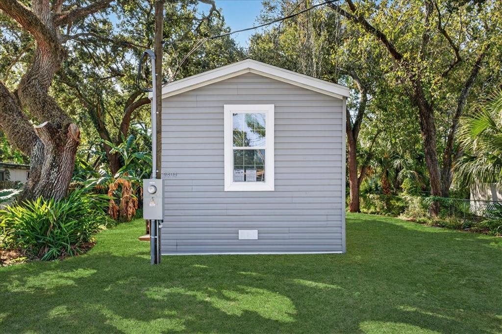 9404 Loras Street New Port Richey, FL 34654 - Photo 5 of 26