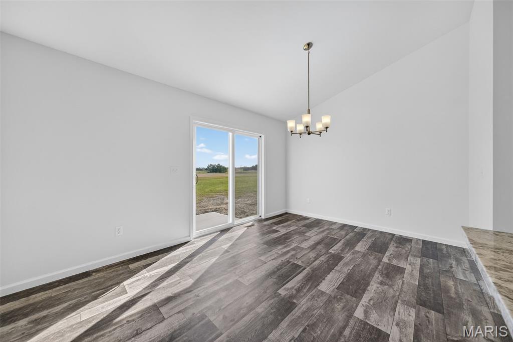 108 Tick Road Silex, MO 63377 - Photo 11 of 48