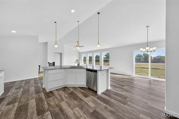 $415,000 | 108 Tick Road, Silex, MO 63377