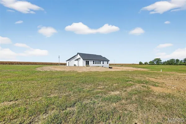 $415,000 | 108 Tick Road, Silex, MO 63377