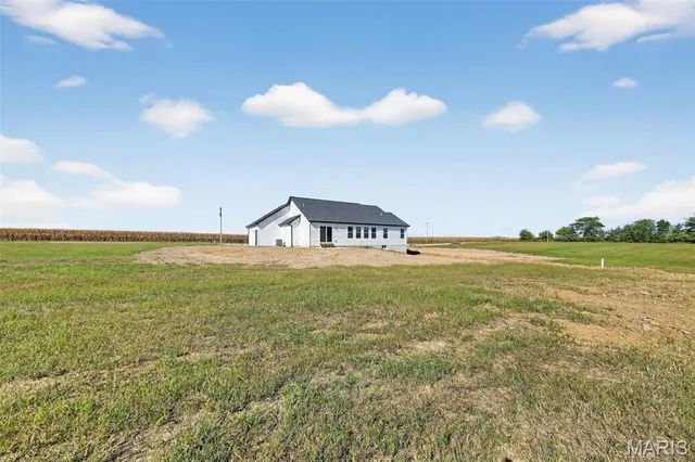 $425,000 | 108 Tickridge Road, Silex, MO 63377