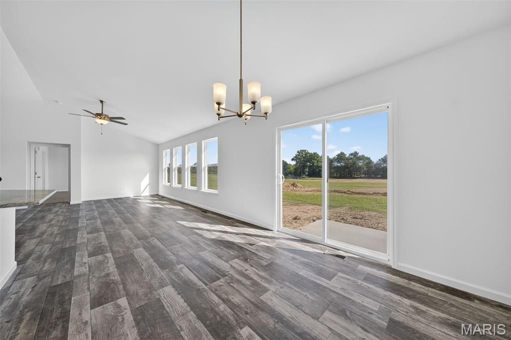 108 Tick Road Silex, MO 63377 - Photo 8 of 48