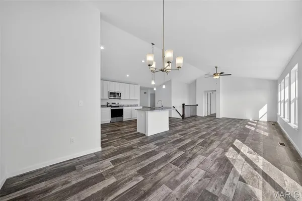 $415,000 | 108 Tick Road, Silex, MO 63377