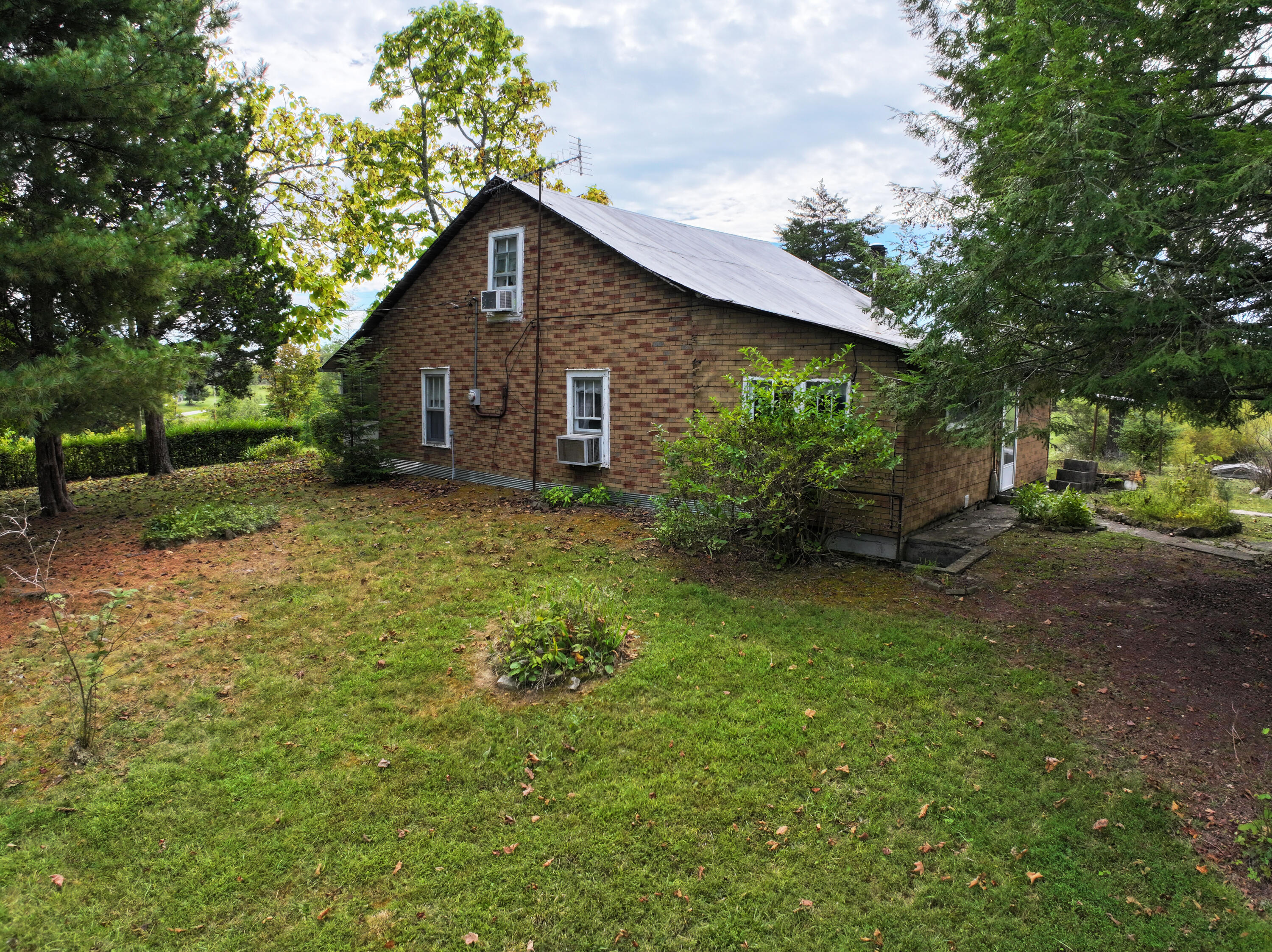 1351 Furnace Junction Road Ravenna, KY 40472 - Photo 50 of 61 DJI_20250901064153_0058_D
