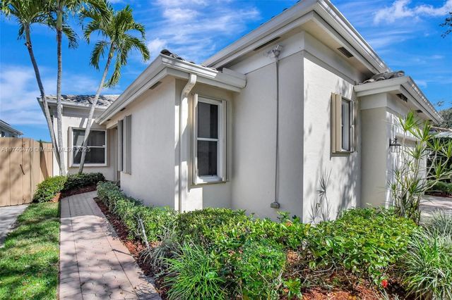 $575,000 | 2321 Northwest 66th Drive, Boca Raton, FL 33496