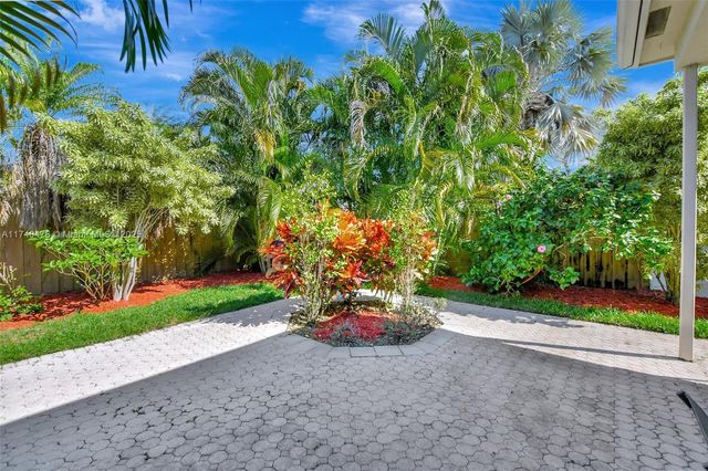 $575,000 | 2321 Northwest 66th Drive, Boca Raton, FL 33496