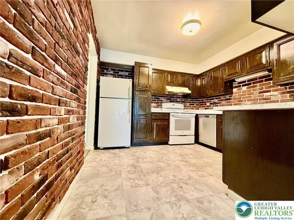 $275,000 | 2815 Whitemarsh Place, Lower Macungie Township, PA 18062