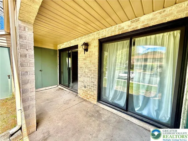 $275,000 | 2815 Whitemarsh Place, Lower Macungie Township, PA 18062