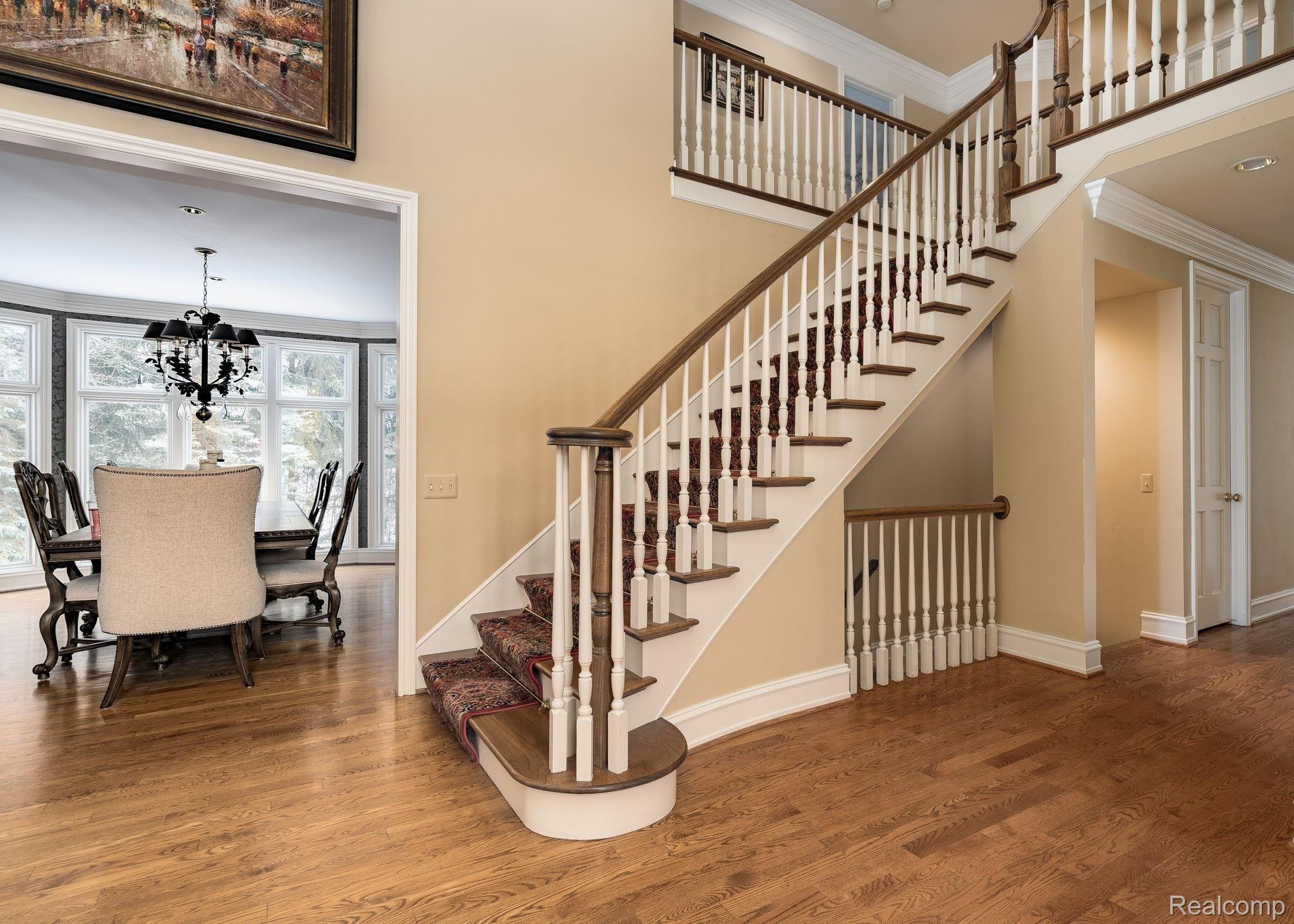 3960 Oak Pointe Court Rochester, MI 48306 - Photo 26 of 55 34-web-or-mls-3960-Oak-Pointe-Ct-34.jpg