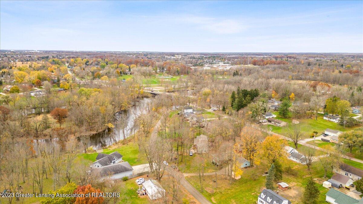 2921 Clinton Road Lansing, MI 48906 - Photo 46 of 50 10-Media Jett-8