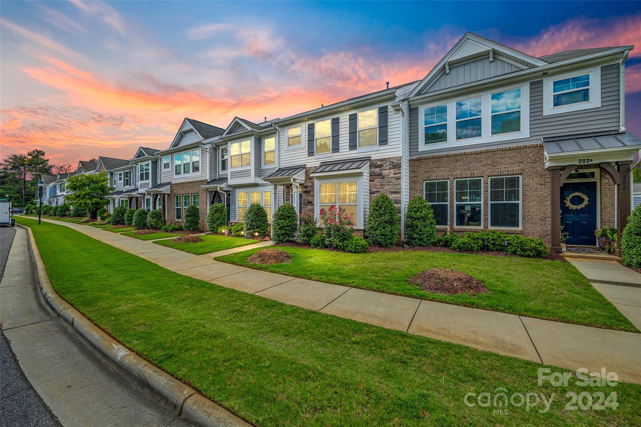 202 Waterlynn Ridge Road, Unit B Mooresville, NC 28117 - Photo 3 of 40 Gallery Image 3