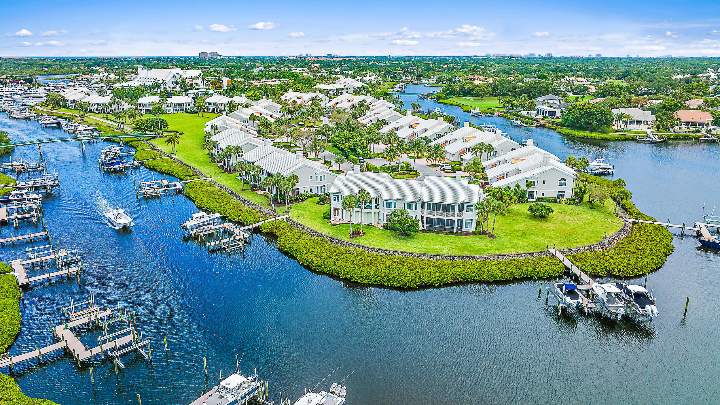 2604 Captains Way Jupiter, FL 33477 - Photo 17 of 18 Aerial